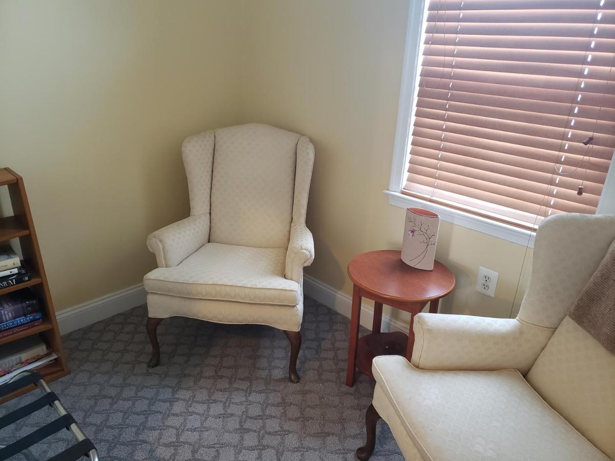 Blue Heron Inn - A Bed And Breakfast Llc Solomons Exteriör bild