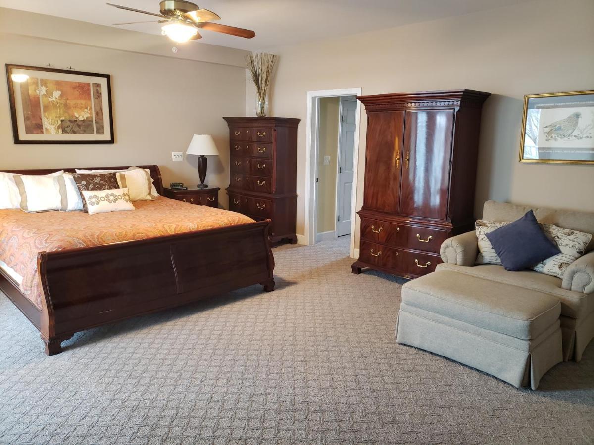 Blue Heron Inn - A Bed And Breakfast Llc Solomons Exteriör bild