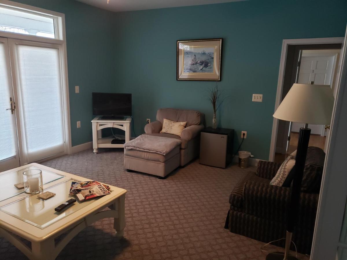 Blue Heron Inn - A Bed And Breakfast Llc Solomons Exteriör bild