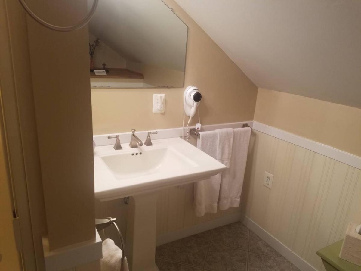 Blue Heron Inn - A Bed And Breakfast Llc Solomons Exteriör bild